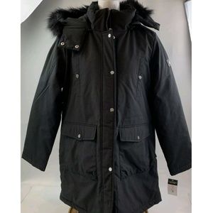 • Lauren Ralph Lauren •